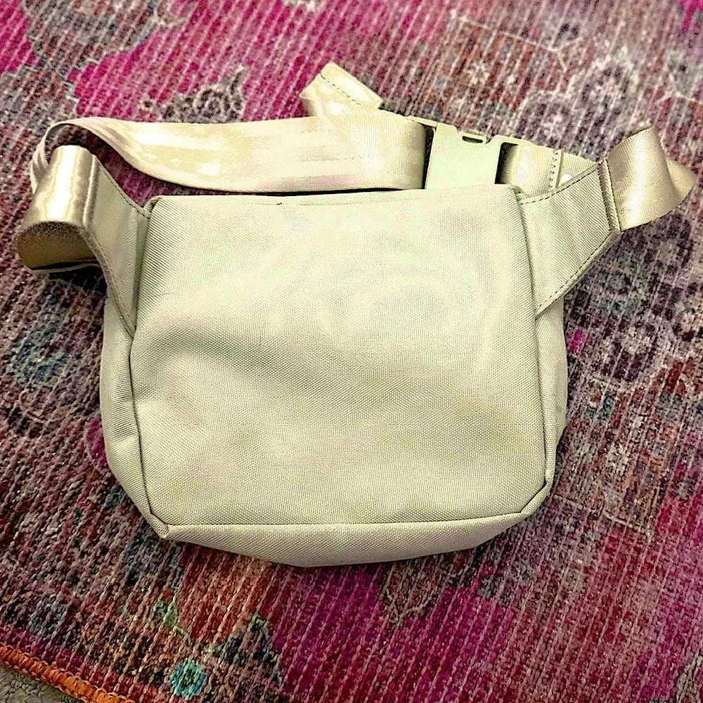 Herschel Beige Belt Bag